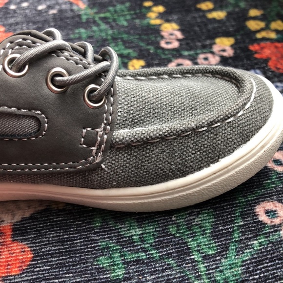 Children’s Place Boys Gray Canvas Boat Shoes, Size 12 - Picture 9 of 11